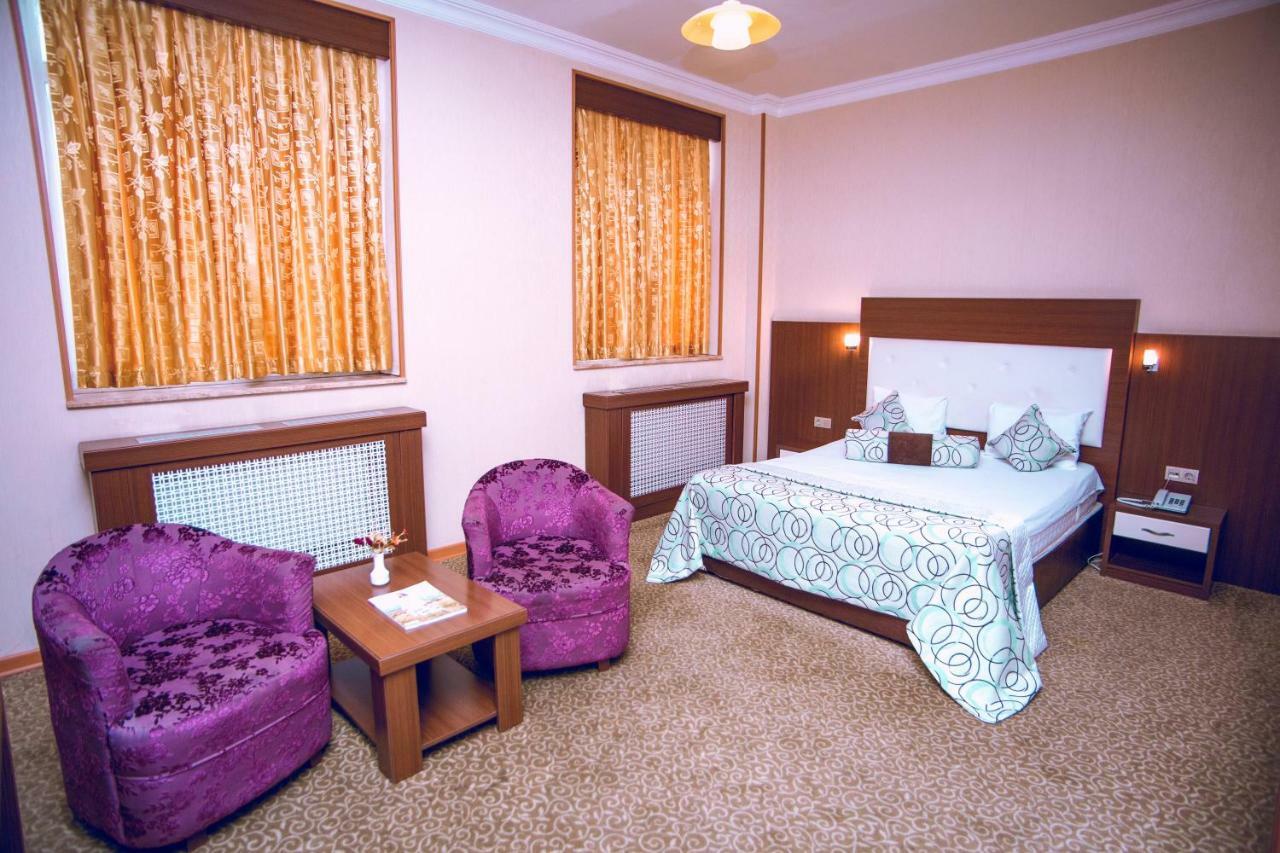 Grand Nakhchivan Hotel Eksteriør billede